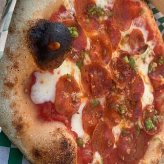 Spicy Garlic Pepperoni Pizza